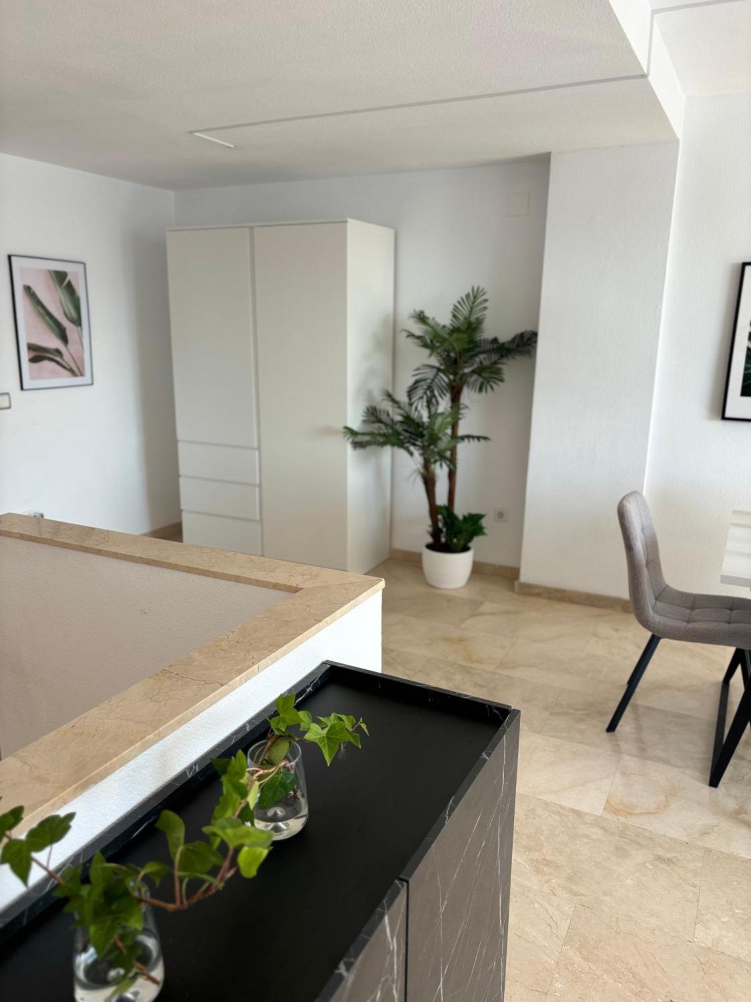 Apartment 2 Bedroom Duplex I